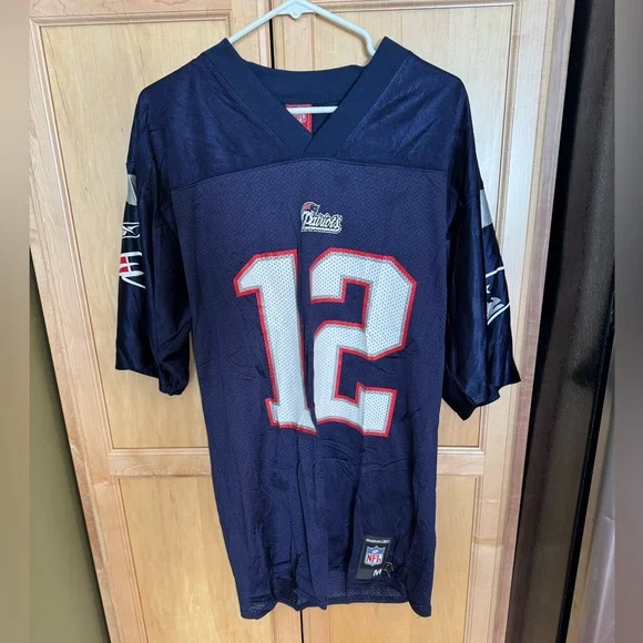 NFL New England Patriots Jersey #12 Brady - Picture 3 of 10